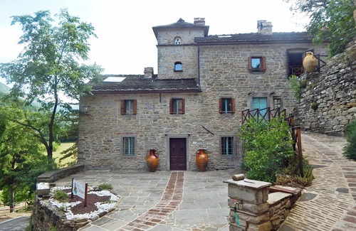 Firenzuola Apartment | Giglio: accommodation in an ancient 18th century farmhouse in the Santerno river valley