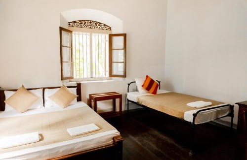 Ratnapura Hotel | Gileemale Walawwa & Estate