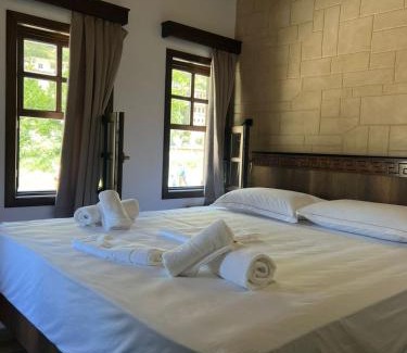 Berat Bed & Breakfast | Gimis House Hotel