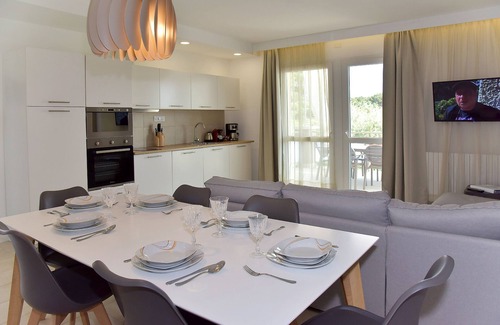 Padenghe sul Garda Apartment | Ginkgo | Garda Bloom Holiday Apartments at Lake Garda