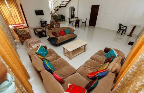 Tonse West Villa | Gintara Beachstay