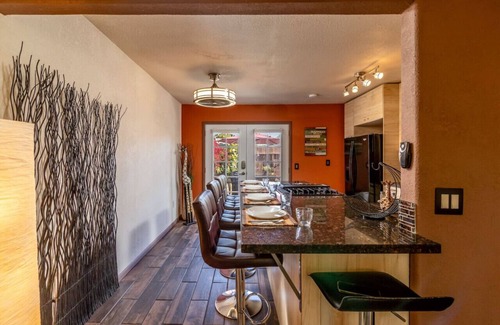 Castle Park Condo | Giraffe House Chula Vista