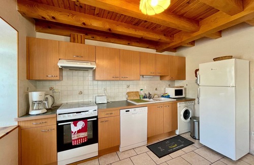 Ceyssac Cottage | Gite Ceyssac, 3 bedrooms, 6 persons