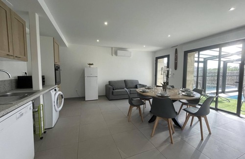 Couzon Cottage | Gite Couzon, 2 bedrooms, 4 persons