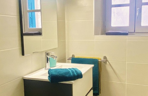 Oloron-Sainte-Marie Apartment | Gîte d'Aspe, cosy apartment in the heart of the Sainte Croix district
