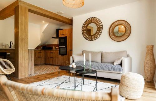 Premanon Apartment | Gite de charme dans ancienne ferme en pierre