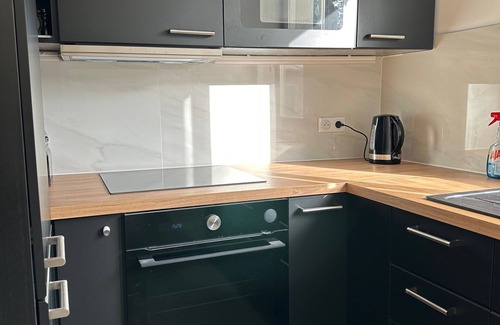 Poissy Apartment | Gite de Charme, Meublé, 2 pas Rer, 16 min de Paris