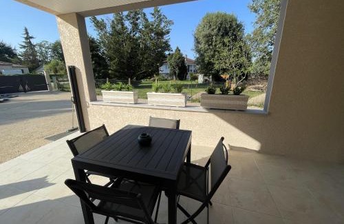 Septfonds House | Gite De La Fontaine Avec Jaccuzi