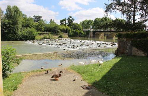 Aire-sur-l'Adour House | Gite des graverots