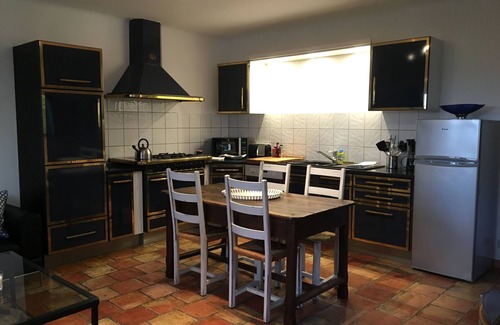 Forcalquier Cottage | Gite du Plan des Aires with swimming pool