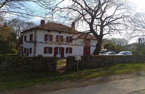 Saint-Martin-de-Hinx Apartment | Gite en appartement en sud ouest