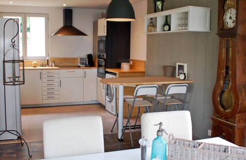 Doucier Ski Chalet | Gite for 6-9: wooden house w/a high-quality contemporary layout & lots of space