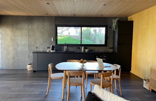 Saint-Germain-au-Mont-d'Or Cabin | Gite Loft 70m2 Atypique 2/4 persons near Lyon. Entire dwelling