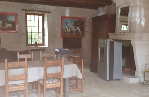 Assay House | Gite furnished holiday home rental family friends in castle park