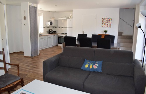 Saint-Michel-Chef-Chef House | Gite Grande marée - house for 6 to 8 people, close to beaches and shops