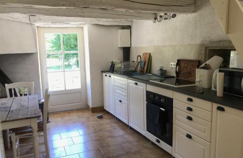 Saint-Antonin Noble Val Apartment | gite la bergerie en bord d'Aveyron