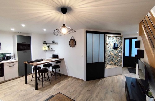 Roz-sur-Couesnon House | Gite "Le Saint Revert" near Mont St Michel with SPA!