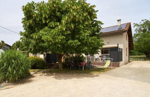 Saint-Hilaire-du-Rosier Apartment | Gite Les Galets Chantants Saint hilaire du rosier