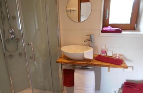 Le Pertuis Apartment | gite les mésanges du pertuis
