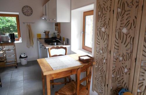 Le Pertuis Apartment | gite les mésanges du pertuis