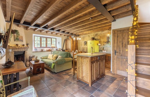 San Martin del Pimpollar House | Gîte 'Molino Navarenas' with lake view, balcony and Wi-Fi