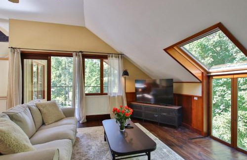Biron House | Gite Moments à Soy