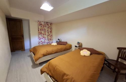 Vesseaux House | Gite OLIVIRA