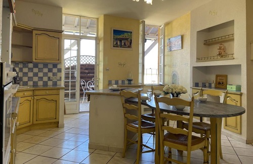 Pierrefitte-sur-Loire Cottage | Gite Pierrefitte-sur-Loire, 5 bedrooms, 12 persons