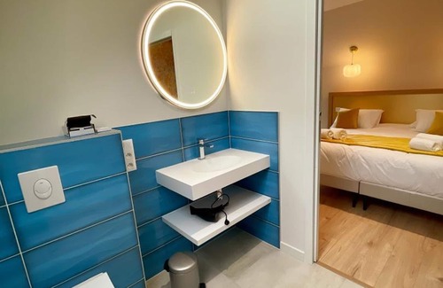 Pont-de-Ruan Cottage | Gite Pont-de-Ruan, 5 bedrooms, 12 persons