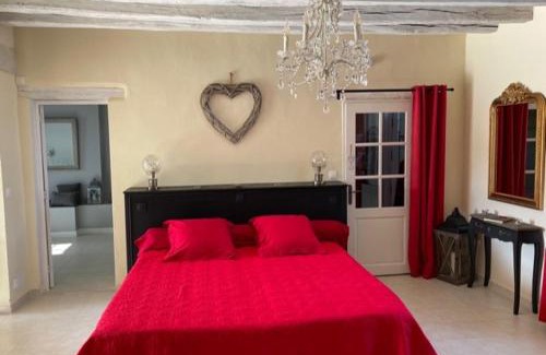 Clere-les-Pins Apartment | GITE ROMANTIQUE