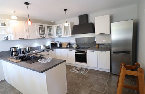 Saint-Bonnet-de-Salers Cottage | Gite Saint-Bonnet-de-Salers, 2 bedrooms, 5 persons
