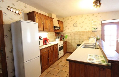 Saint-Martin-Valmeroux Cottage | Gite Saint-Martin-Valmeroux, 5 bedrooms, 10 persons