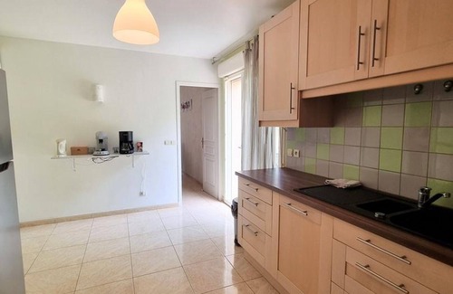 Saulx-Marchais Cottage | Gite Saulx-Marchais, 3 bedrooms, 6 persons