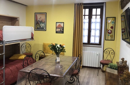 Bielle Condo | Gîte sleeps 4 in the magnificent Ossau Valley