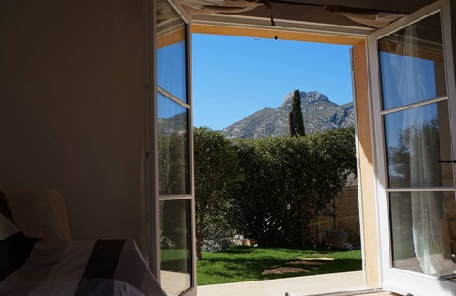 Aubagne Apartment | Gite the Garlaban area in aubagne