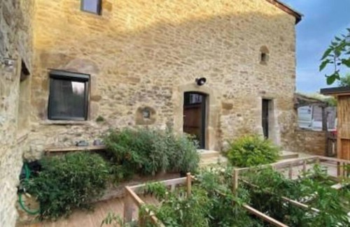 La Baume-Cornillane House | Gîte : The old building.