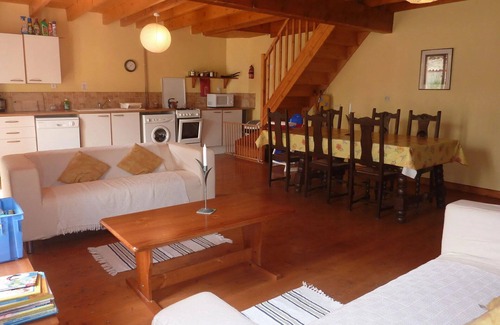 Saint-Pierre-de-Juillers Cottage | Gite Vierge