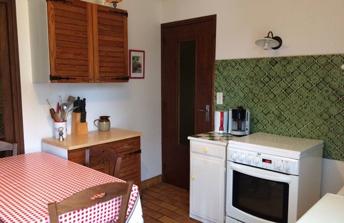 Chalais House | Gîte with ponds in green Perigord