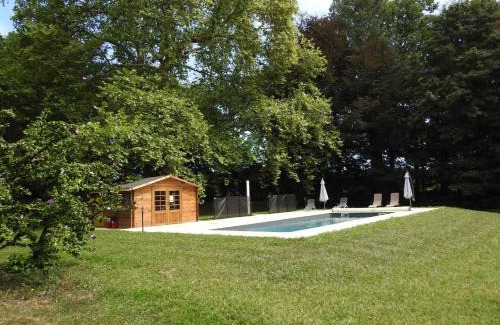Saint-Eloy-les-Tuileries House | gitedubourghaut