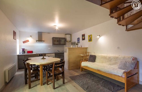 Saint-Michel-de-Maurienne House | Gites DE Beaune - LE Perron DES Encombres
