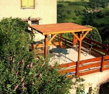 Yzeron House | Gites Des Esselards