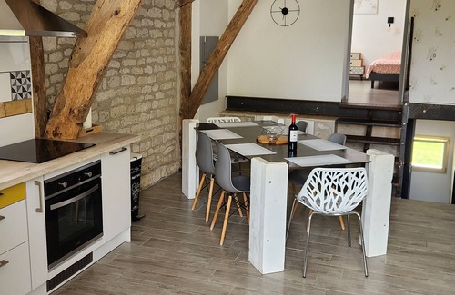 Labastide-Marnhac House | Gites du Moulin, detached house, heated pool with view.