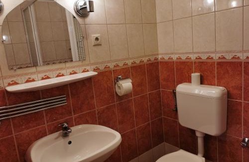 Bukfurdo Apartment | Gizella Apartmanhaus
