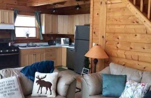 Oxford House | Glacier Lake Log Cabin