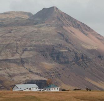 Hoffell Bed & Breakfast | Glacier World - Hoffell Guesthouse