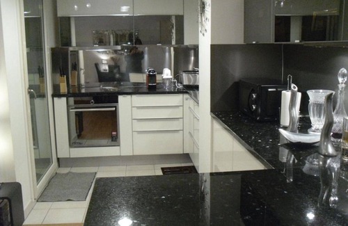 Aubervilliers Apartment | Glamor Apartment - Paris - 19th arrondissement