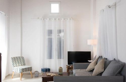 Ornos House | Glamorous 2BR Villa in Ornos with Amazing Sea View