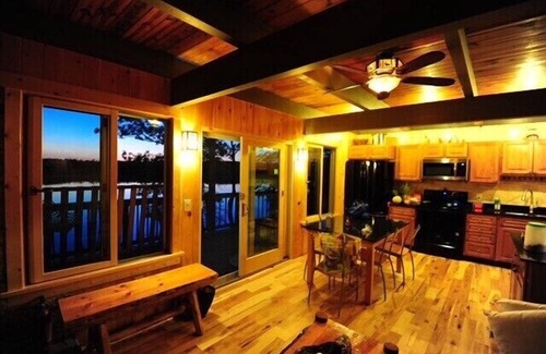Guilderland Center House | Glamorous lake house on a mountain lake in upstate New York (max of 8 guests)
