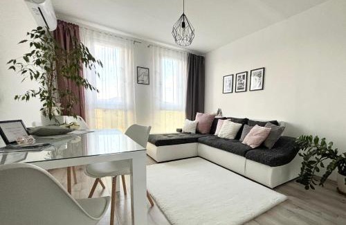 Pecs Apartment | Glamour Residence