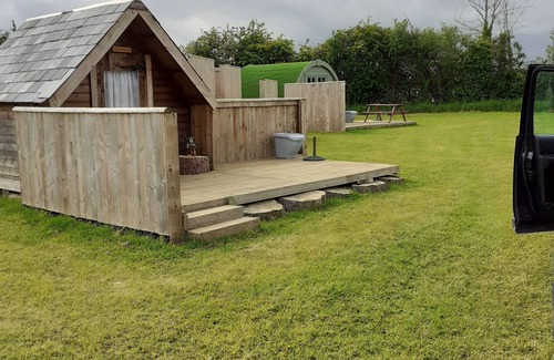 Chippenham Cabin | Glamping at the Retreat Wiltshire is rural bliss